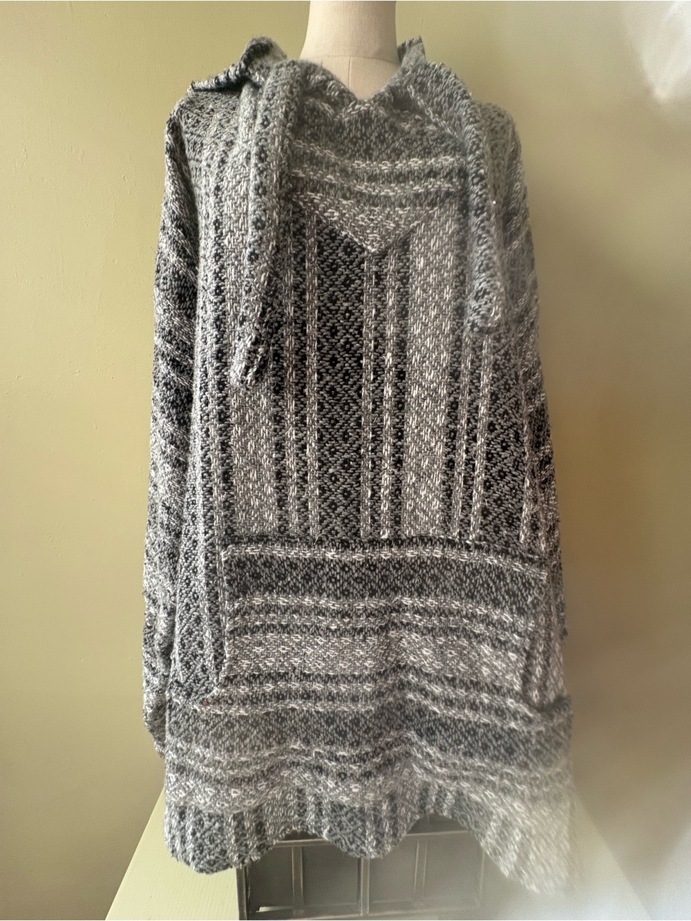 Cozy Gray Patterned Hooded Women's heavy woven metallic Sweater XXL
